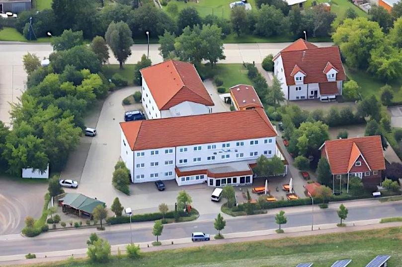 Landhotel Glesien Schkeuditz Exterior foto